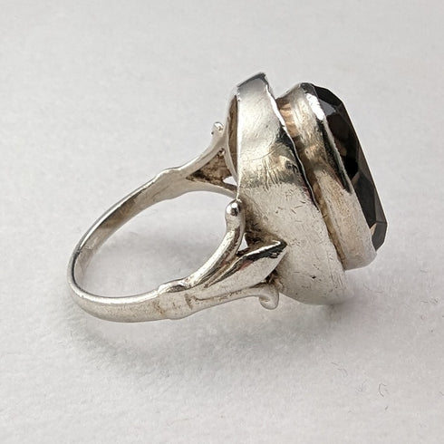 1976 British vintage jewelry, large brown stone, sterling silver ring